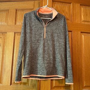 Ladies medium under armor pullover new without tag